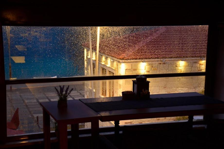 ينيفوتشا Focamor Otel المظهر الخارجي الصورة